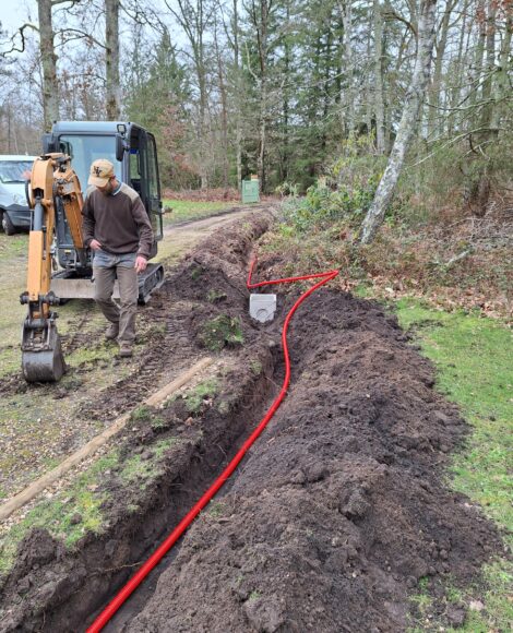 installation fibre, tranchée pour la fibre Nancay, département cher